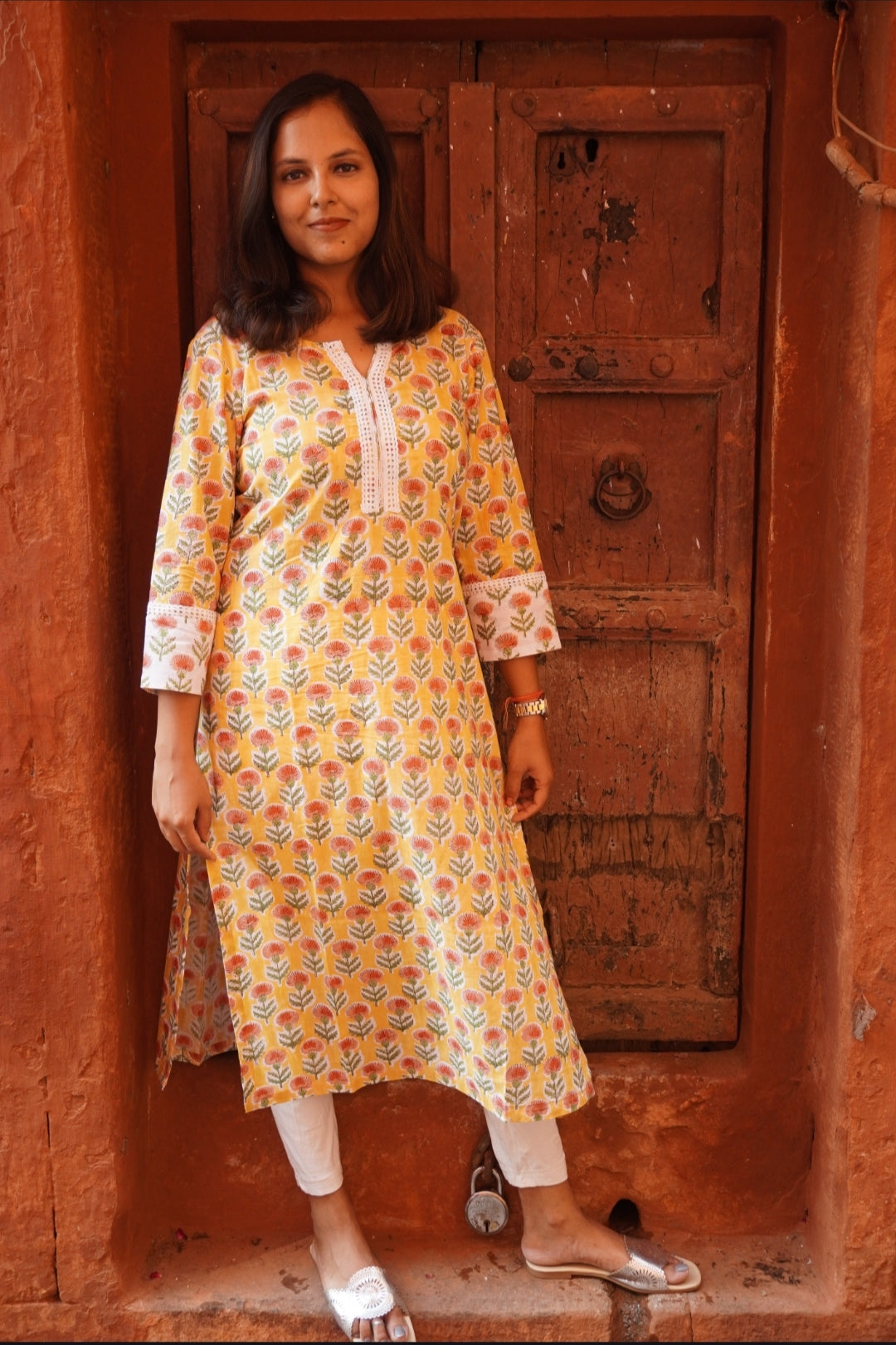 Genda Phool Lace Kurta