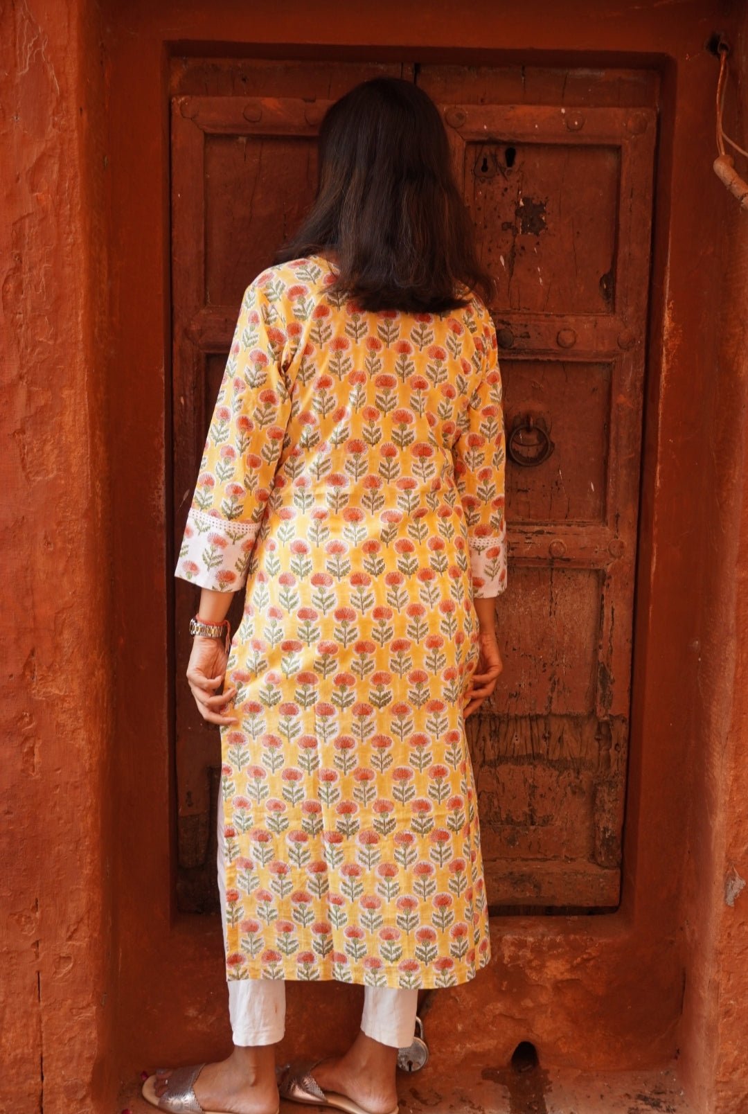 Genda Phool Lace Kurta
